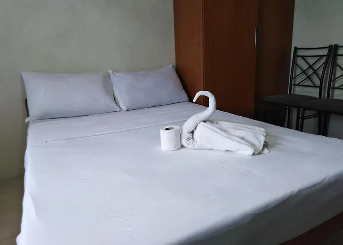 Horizon 101 A6 Beside Mango Bar,robinson Mall,free Pool,wifi,kitchen 아파트호텔 세부