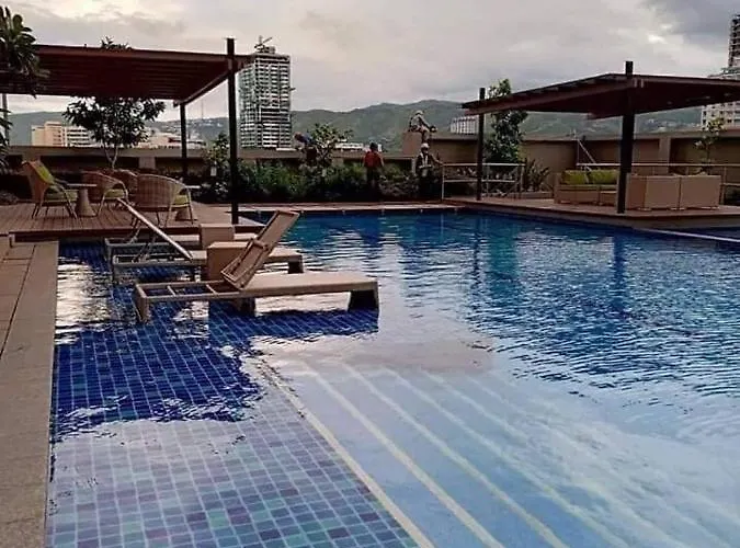 Horizon 101 A6 Beside Mango Bar,robinson Mall,free Pool,wifi,kitchen 3* 세부