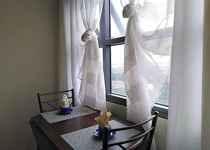 Horizon 101 A6 Beside Mango Bar,robinson Mall,free Pool,wifi,kitchen 아파트호텔